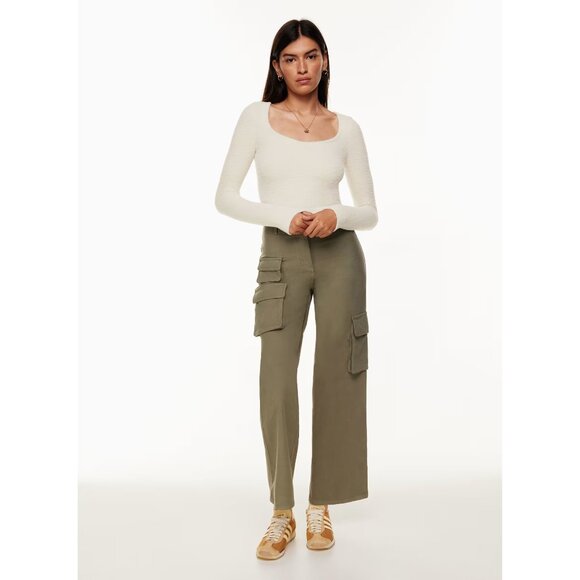 Aritzia Sweaters - Aritzia Hush Knit Sweetheart sweater in silver birch (S)